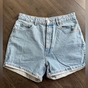 Size 12 Zara Mom Fit Light Wash Shorts
